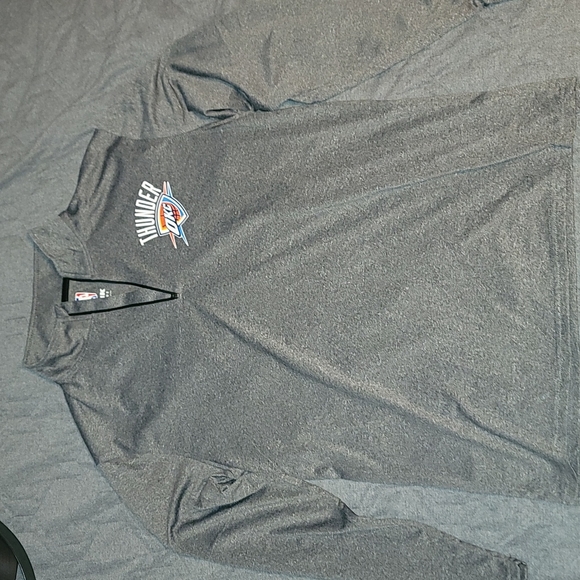 NWOT Men's OKC Thunder Quarter Zip Pullover - Picture 1 of 5